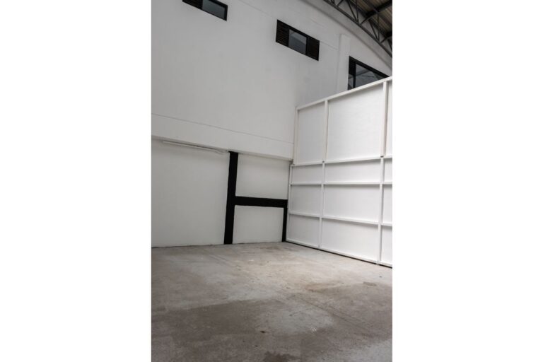 Local – bodega en arriendo en Santa Sofía Bogotá