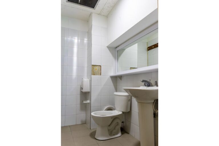 1. Local en arriendo en Julio Flórez Bogotá