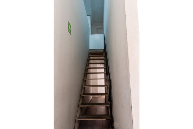 2. Local en arriendo en el Centro Comercial Floresta Outlet