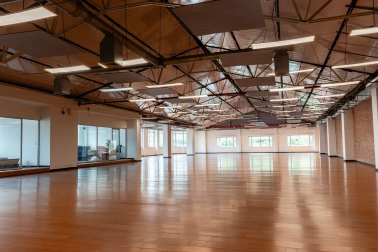 OFICINA 18 – CENTRO COMERCIAL FLORESTA OUTLET