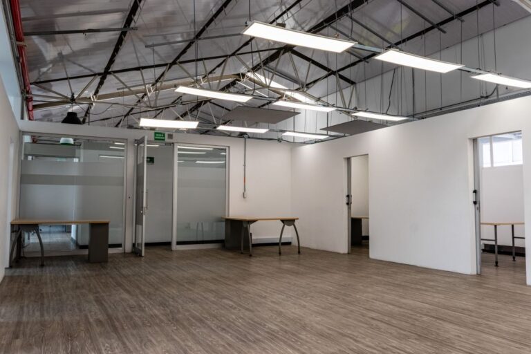 OFICINA 19 – CENTRO COMERCIAL FLORESTA OUTLET