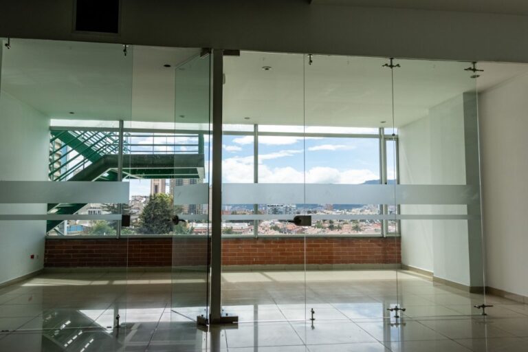 OFICINA 20 – CENTRO COMERCIAL FLORESTA OUTLET
