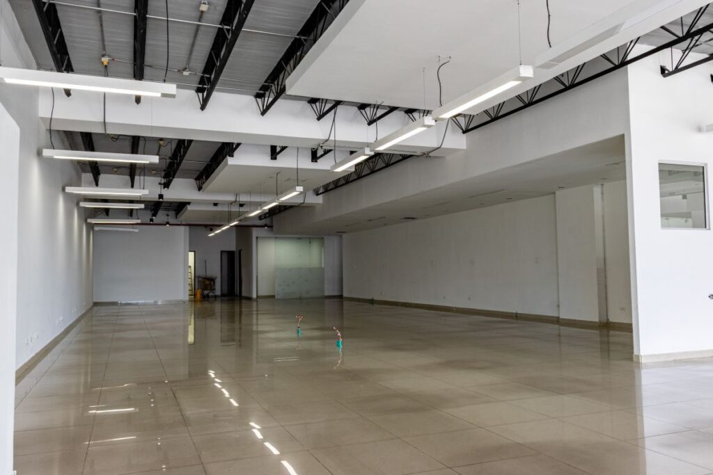 OFICINA 20 – CENTRO COMERCIAL FLORESTA OUTLET