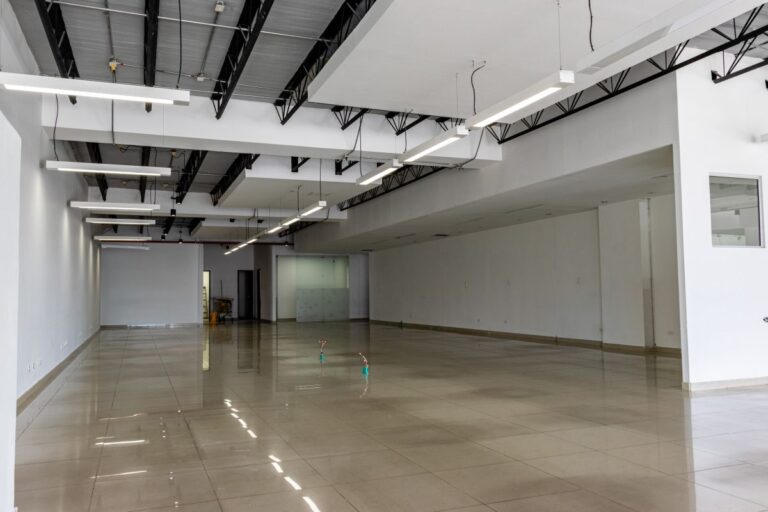 OFICINA 20 – CENTRO COMERCIAL FLORESTA OUTLET