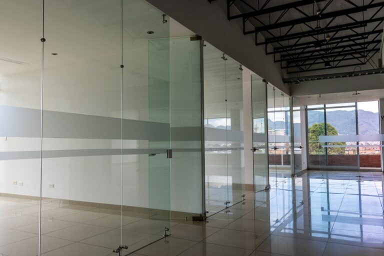 OFICINA 20 – CENTRO COMERCIAL FLORESTA OUTLET