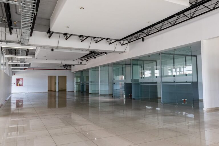 OFICINA 20 – CENTRO COMERCIAL FLORESTA OUTLET