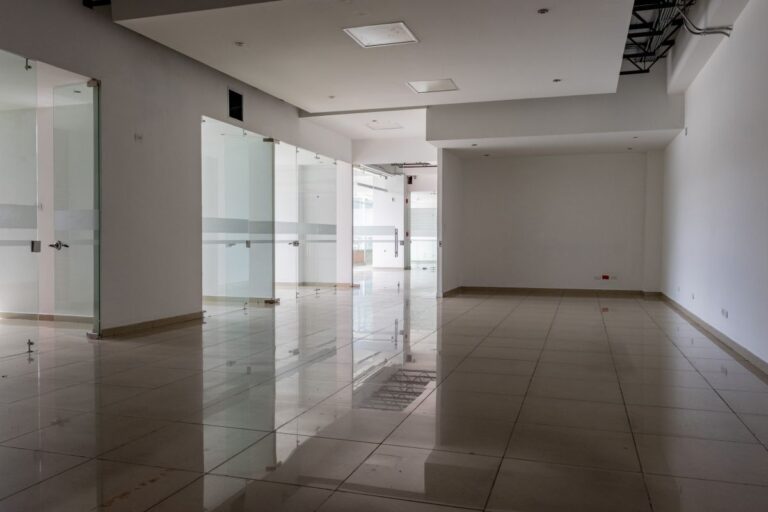 OFICINA 20 – CENTRO COMERCIAL FLORESTA OUTLET