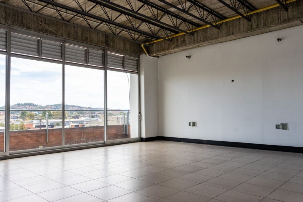 OFICINA 22 – CENTRO COMERCIAL FLORESTA OUTLET