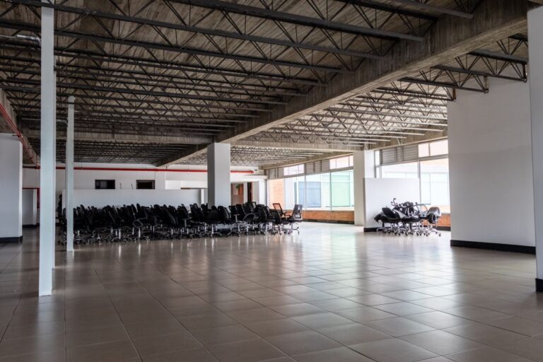 OFICINA 22 – CENTRO COMERCIAL FLORESTA OUTLET