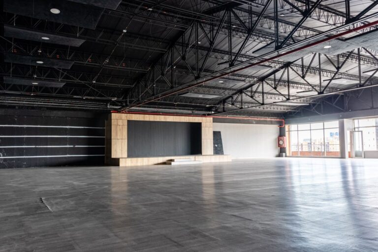 OFICINA 23 – CENTRO COMERCIAL FLORESTA OUTLET