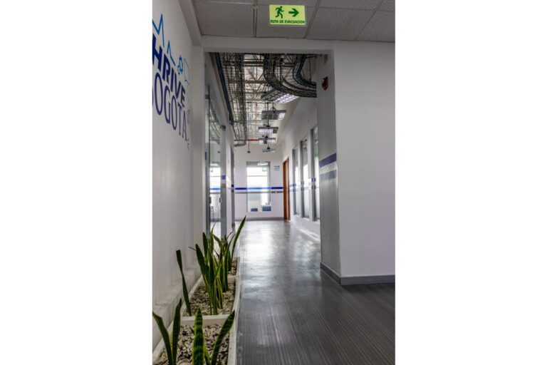 OFICINA 25 – CENTRO COMERCIAL FLORESTA OUTLET