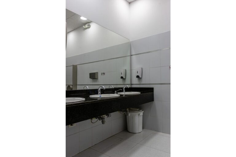 OFICINA 25 – CENTRO COMERCIAL FLORESTA OUTLET