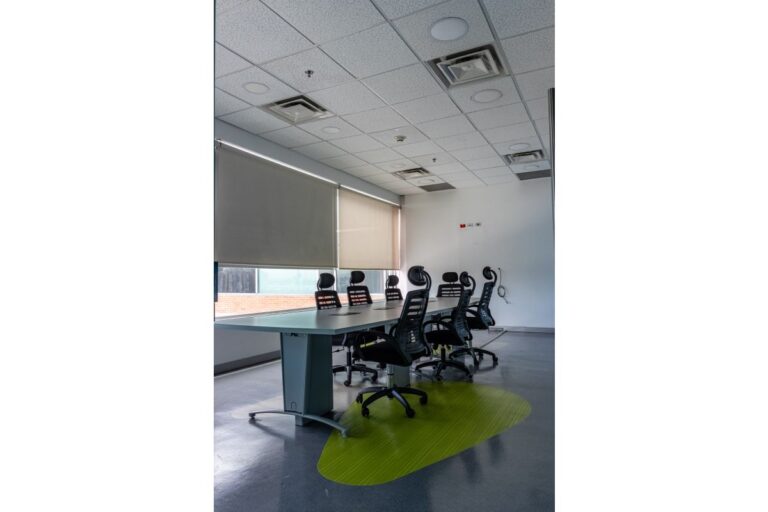 OFICINA 25 – CENTRO COMERCIAL FLORESTA OUTLET