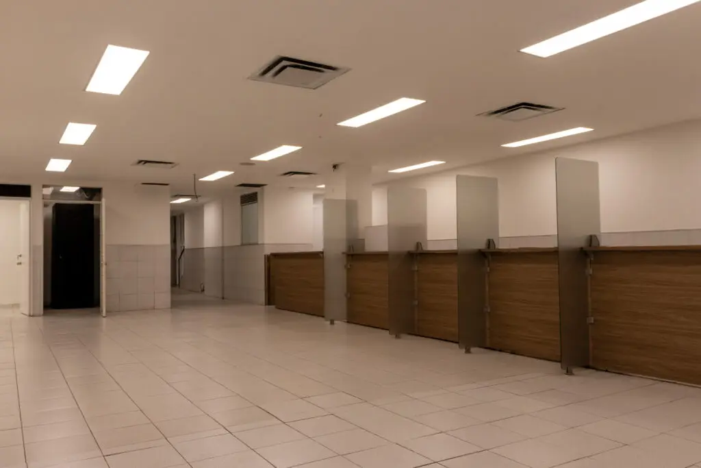 LOCAL COMERCIAL EN ARRIENDO Y VENTA –  CHAPINERO, BOGOTÁ