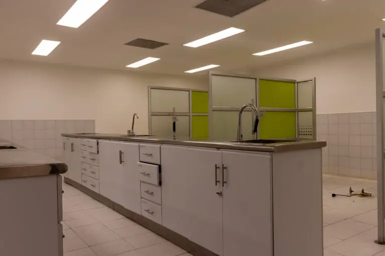 LOCAL COMERCIAL EN ARRIENDO Y VENTA –  CHAPINERO, BOGOTÁ