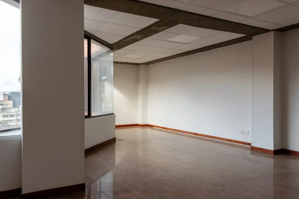2. Linda oficina en arriendo en Chapinerito Bogotá