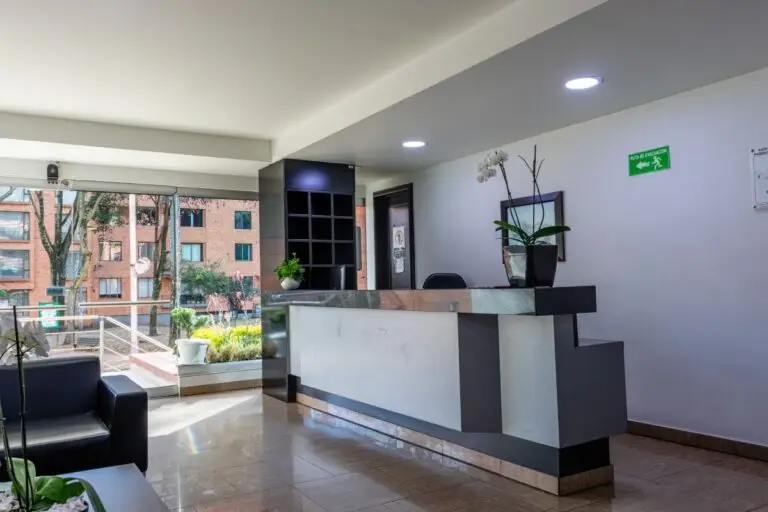 2. Linda oficina en arriendo en Chapinerito Bogotá